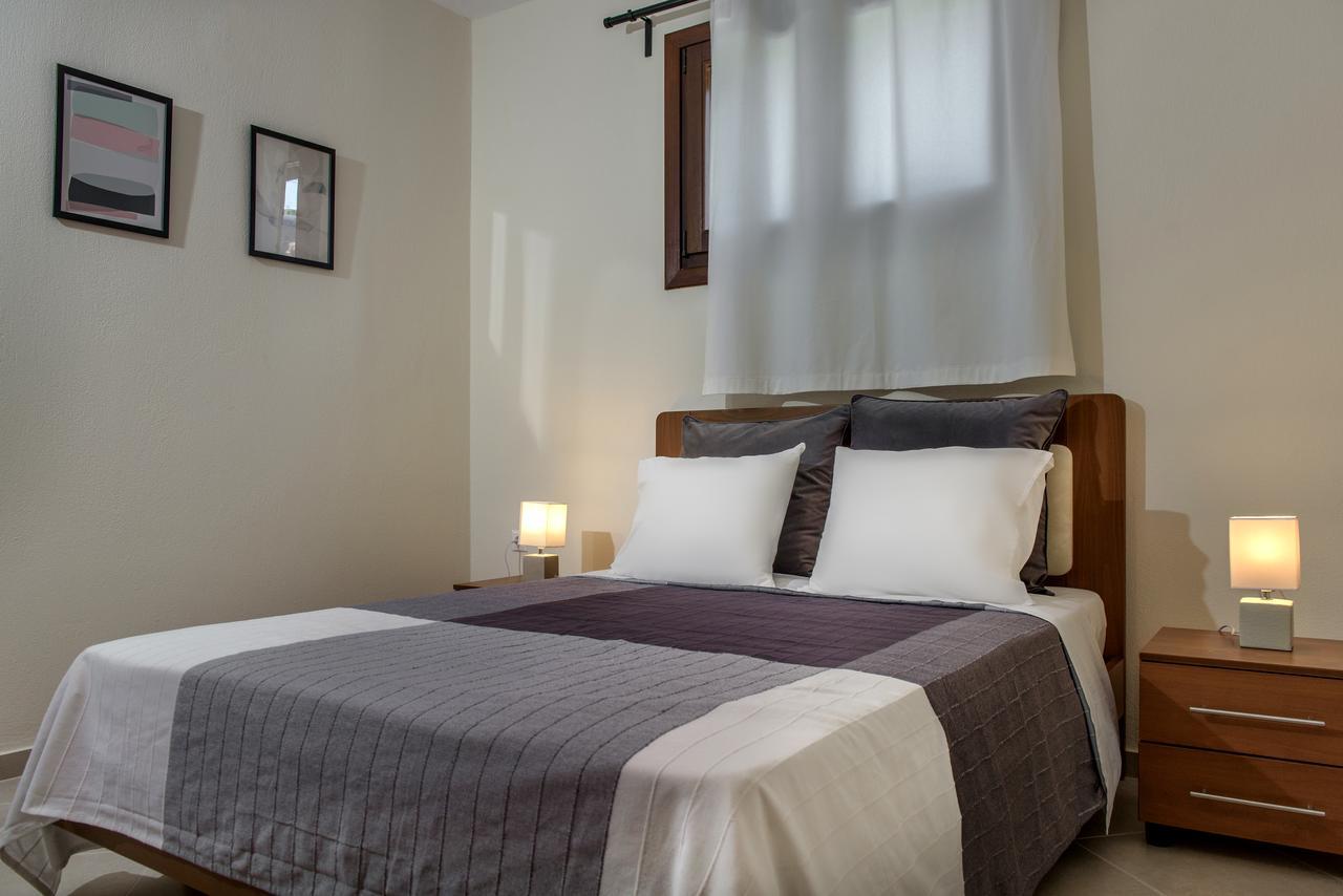 Apartamento Pleiades Casual Living Nea Roda Exterior foto
